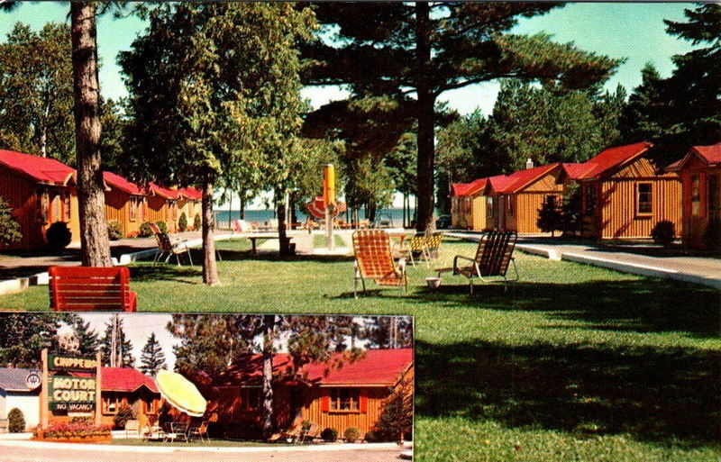 Chippewa Motor Court - Vintage Postcard